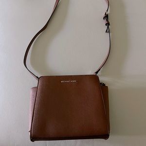 Michael Kors Selma Crossbody
